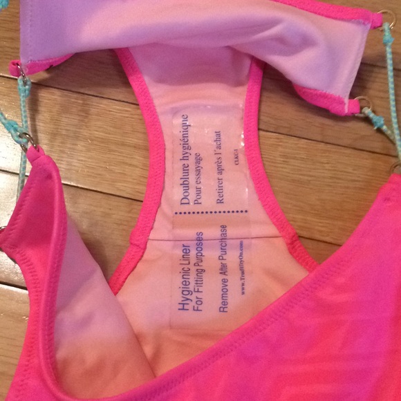 🌷VS Knockout bikini 🌷 - Picture 6 of 7